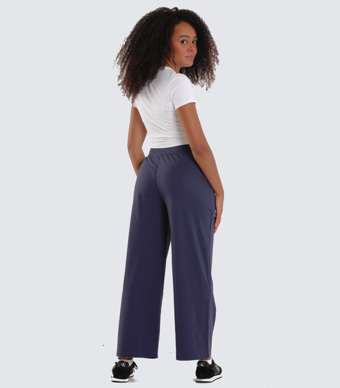 T-shirt Soft + Panta Full flare - NOHUG.wear